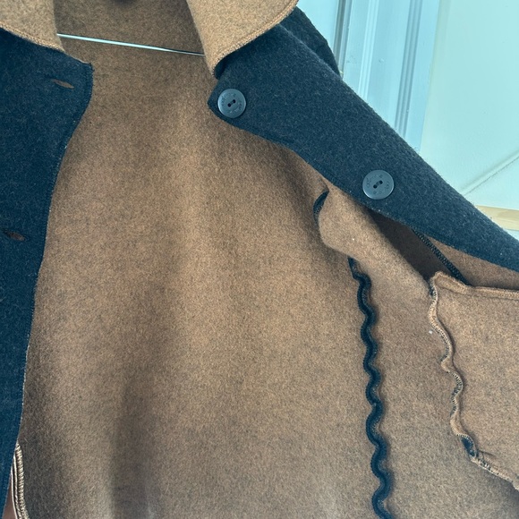 Amore Black and Brown Wool Coat - Picture 3 of 3